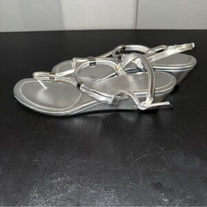Nine West Silver Women's Sandals sz 8 GUC